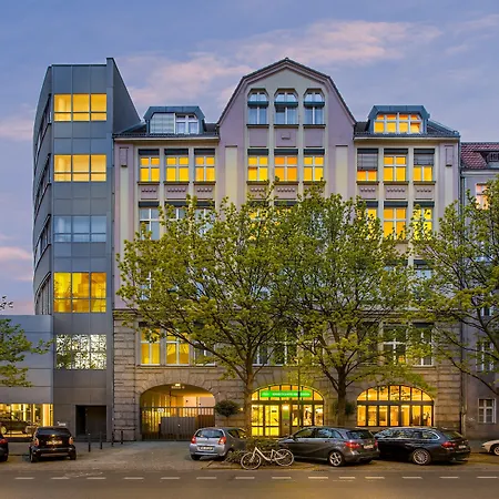 Garner Hotel Berlin - Charlottenburg, an IHG Hotel-3